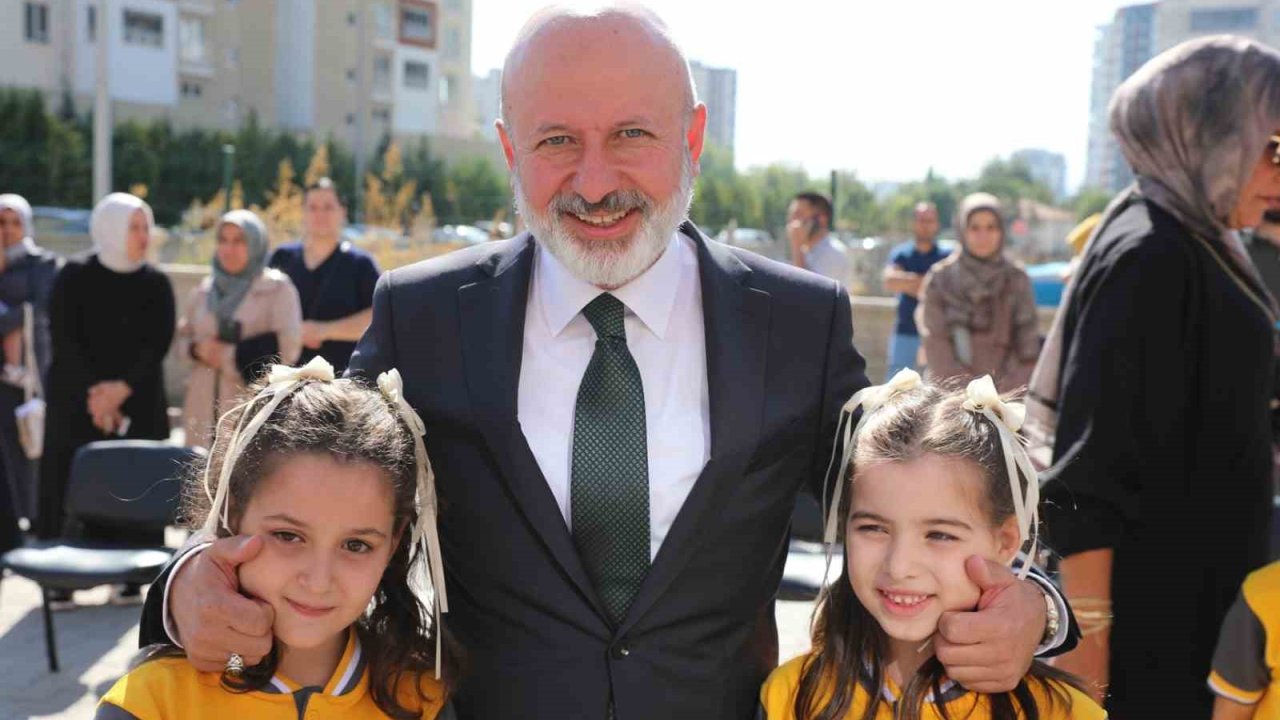 Başkan Çolakbayrakdar: "Büyük ve güçlü Türkiye’nin geleceğini inşa edecek nesiller yetiştiriyoruz"