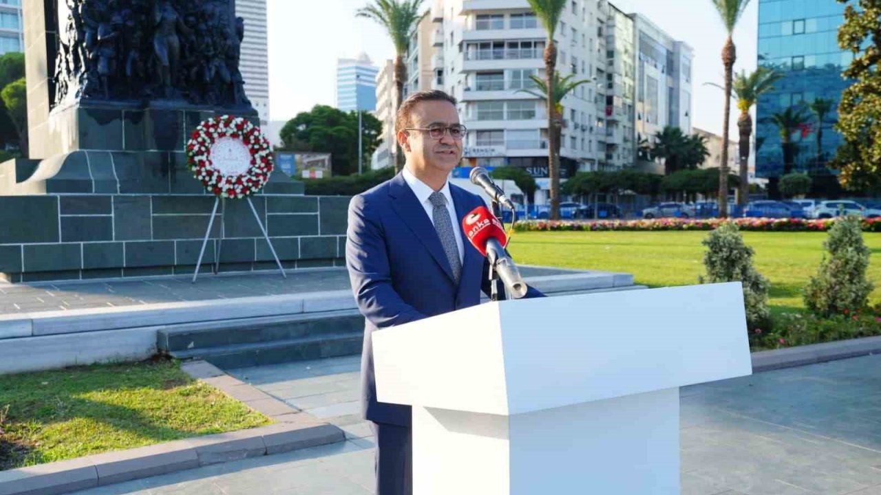 İzmir’de yeni eğitim öğretim yılı törenle başladı