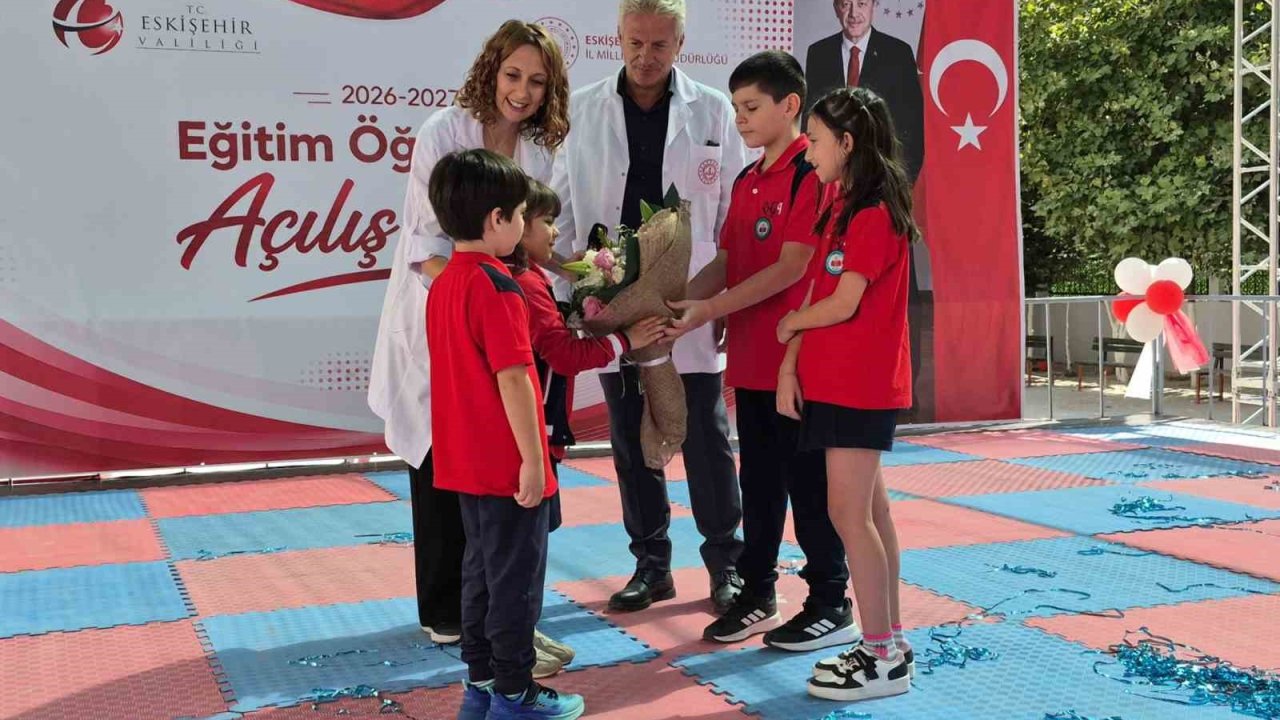 Vali Yılmaz: "Eskişehir’imiz, kökleri tarihin derinliklerine uzanan ulu bir çınardır"