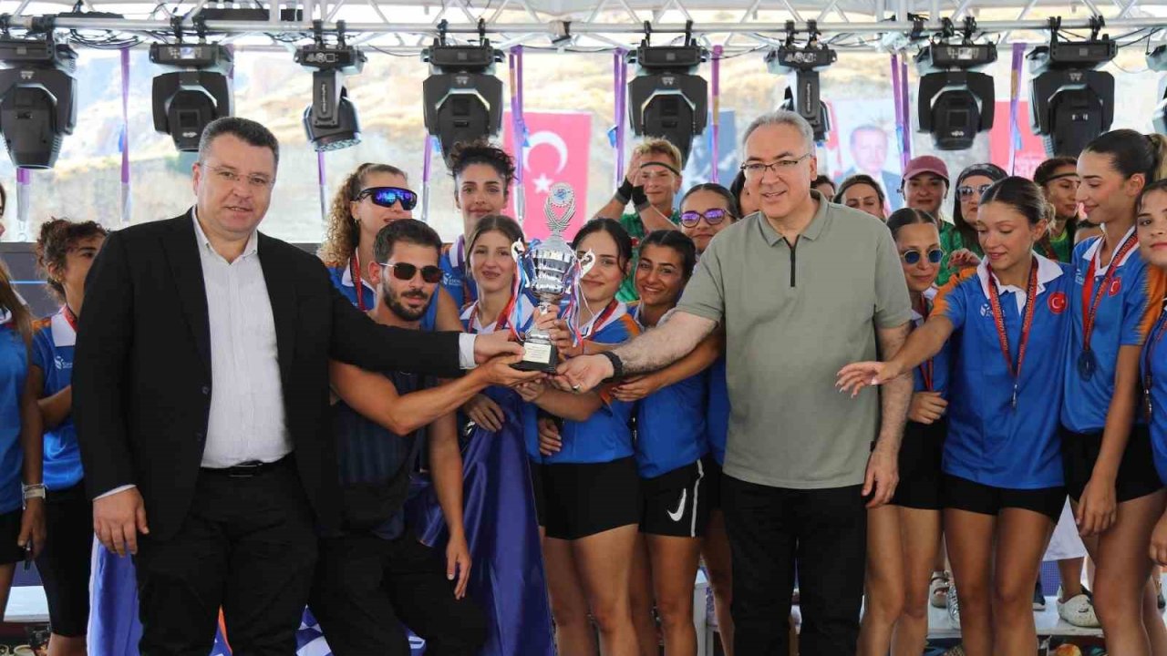 Rumkale’de Dragon Bot şampiyonları kupalarına kavuştu