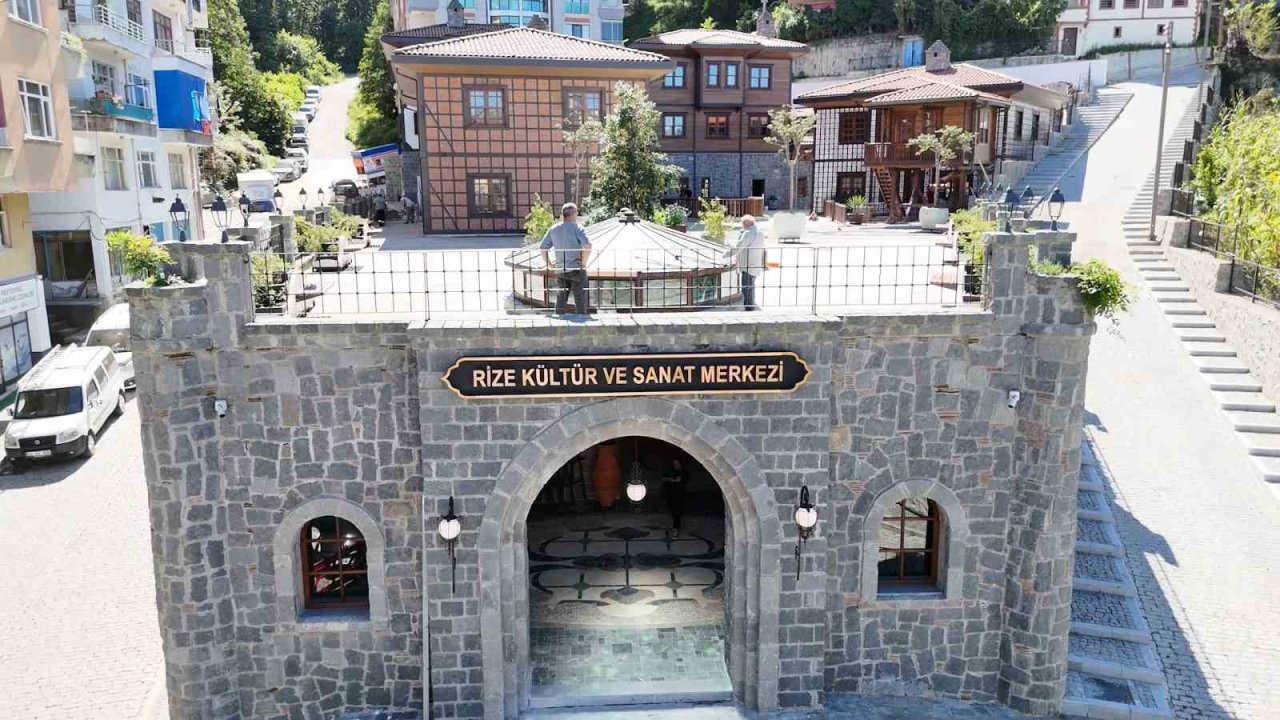 Rize’nin kadim kültürü ve sanatı tek bir çatı altında buluştu