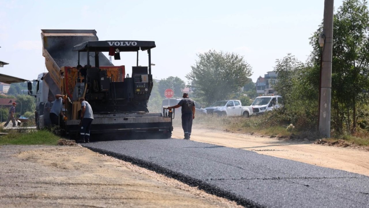 Kartepe’de asfalt mesaisi