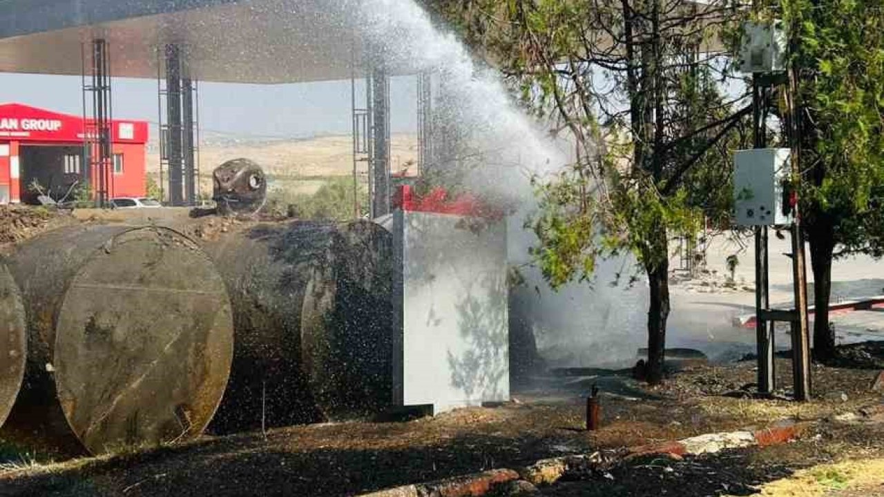 Tadilattaki petrol istasyonunda yangın