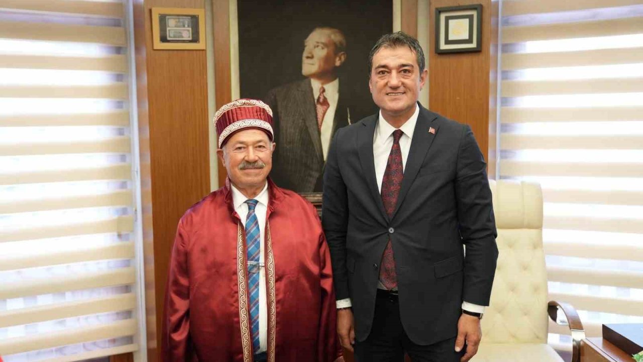 Giresun’da yılın ahisi yarım asırlık soğuk demirci ve torna ustası oldu