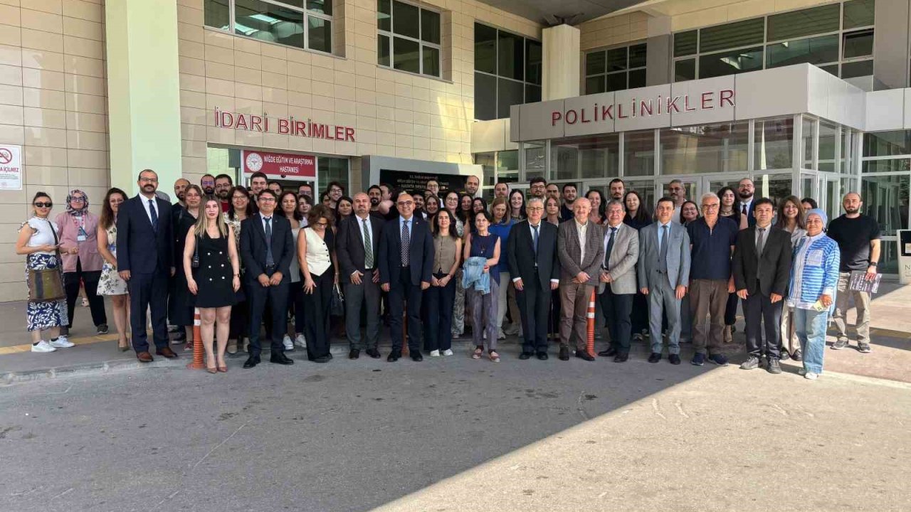 Anestezi uzmanları Niğde’de bir araya geldi