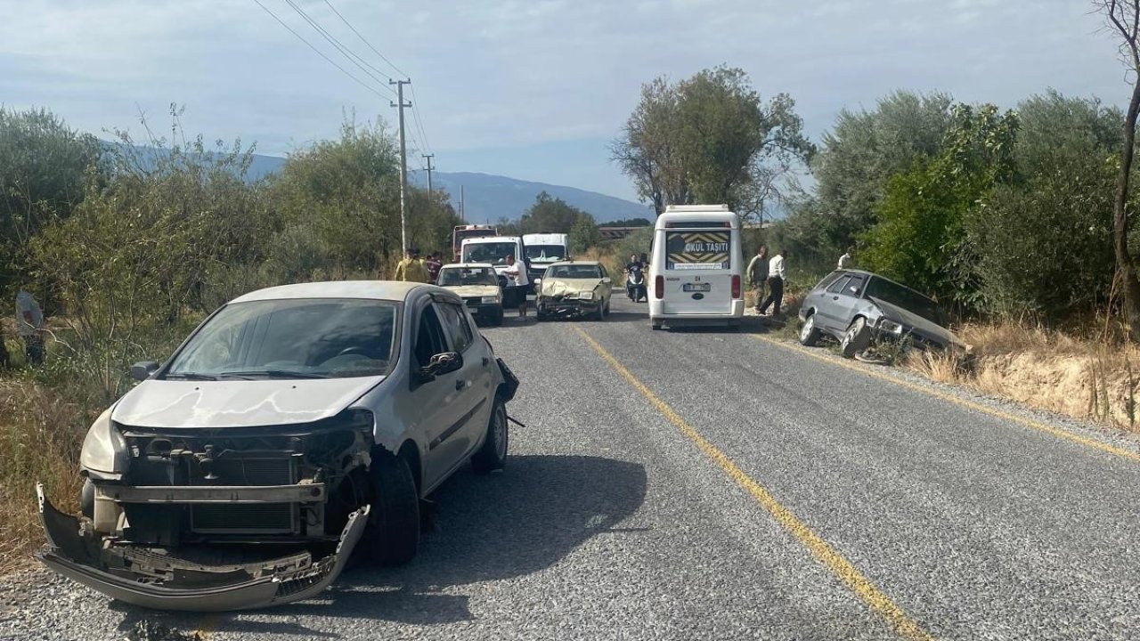 Bozdoğan’da zincirleme trafik kazası: 2 yaralı