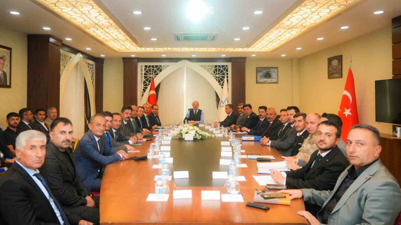 Hakkâri’de sahipsiz hayvanların durumu masaya yatırıldı