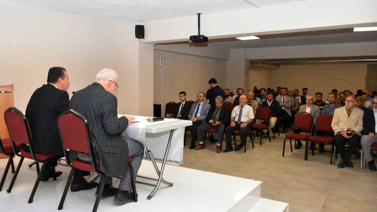 Bilecik Müftülüğü görevinden alınan Dilek, imam hatiplerle vedalaştı
