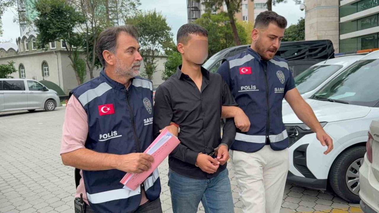Şüphe üzerine durdurulan şahsın üzerinden ruhsatsız tabanca çıktı
