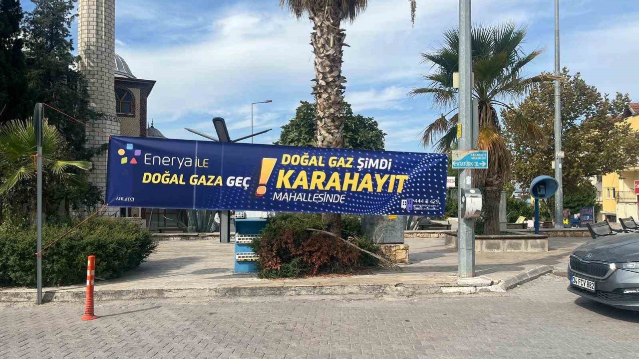 Karahayıt’ta doğal gaz için ilk kazma vuruldu