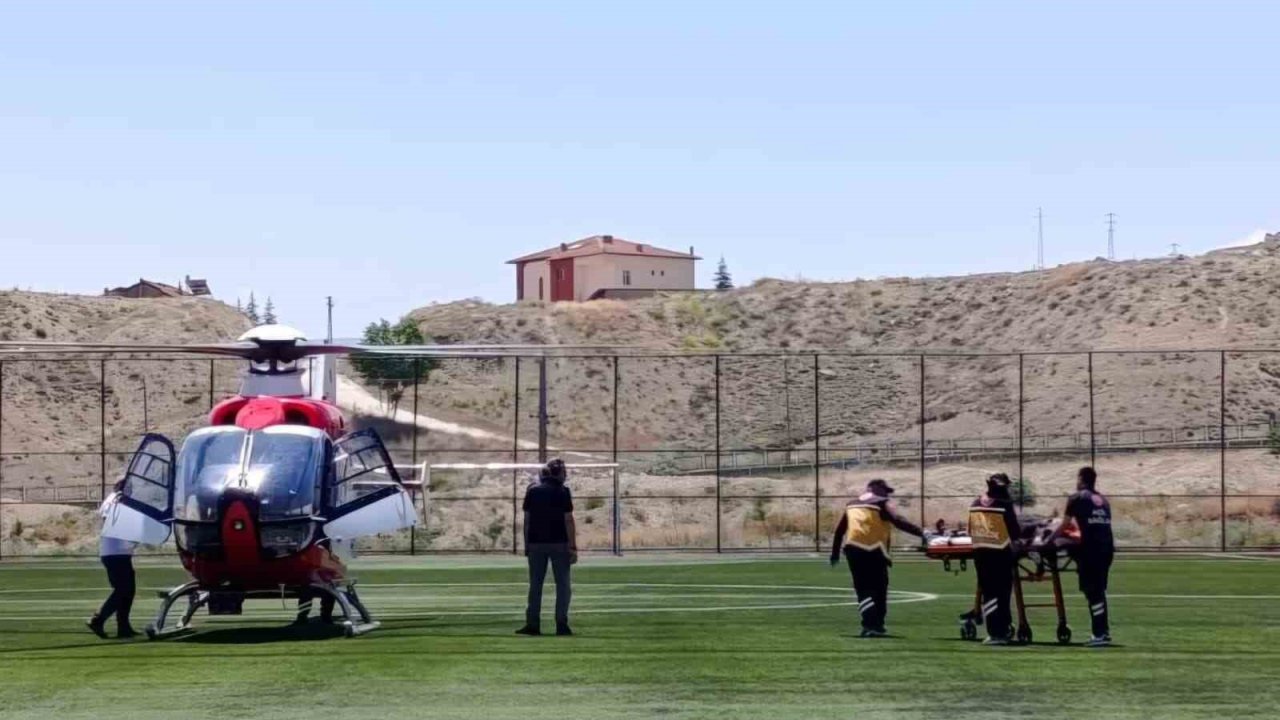 85 yaşındaki hasta hava ambulansıyla sevk edildi