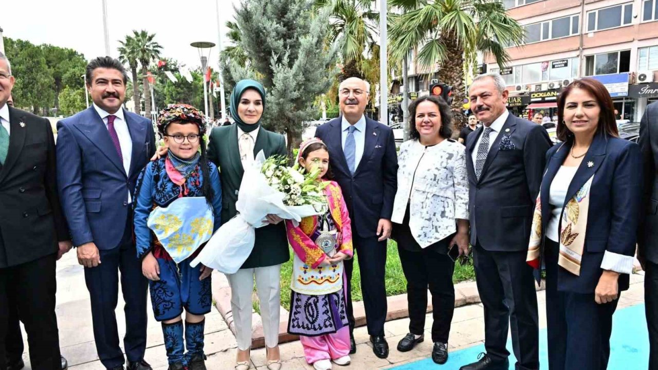 Aile ve Sosyal Hizmetler Bakanı Göktaş Denizli Valiliğine ziyaret etti