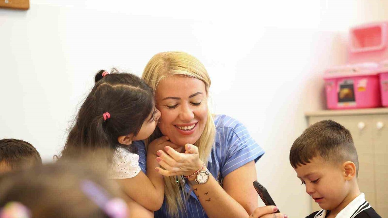 Merkezefendi’de minik öğrencilerin yeni eğitim dönemi heyecanı