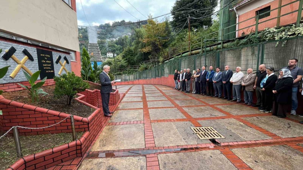 Avni Cinel törenle anıldı