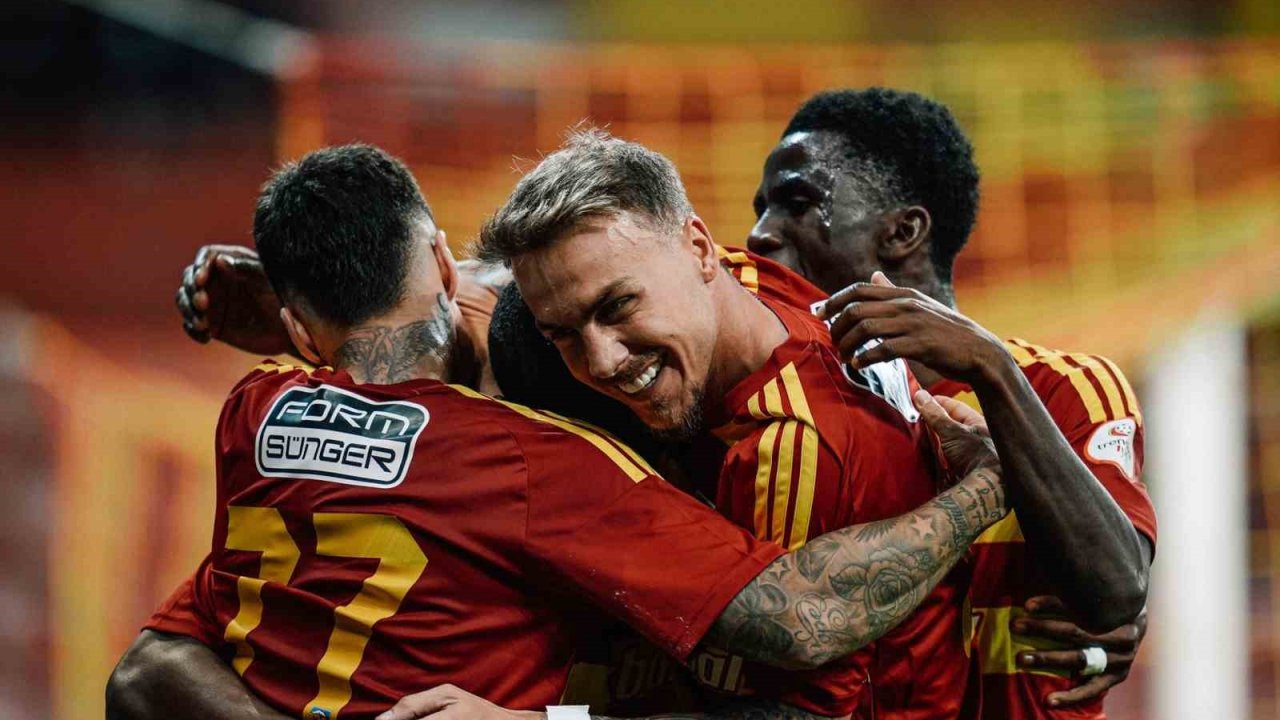 Kayserispor 28 kişilik kadrosunu TFF’ye bildirdi
