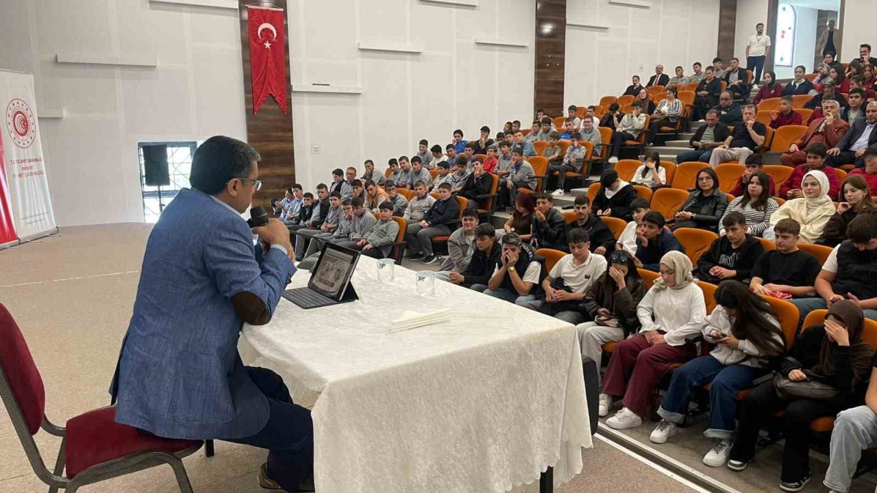 Bayburt’ta öğrencilere ‘Ahilik Kültürü’ anlatıldı