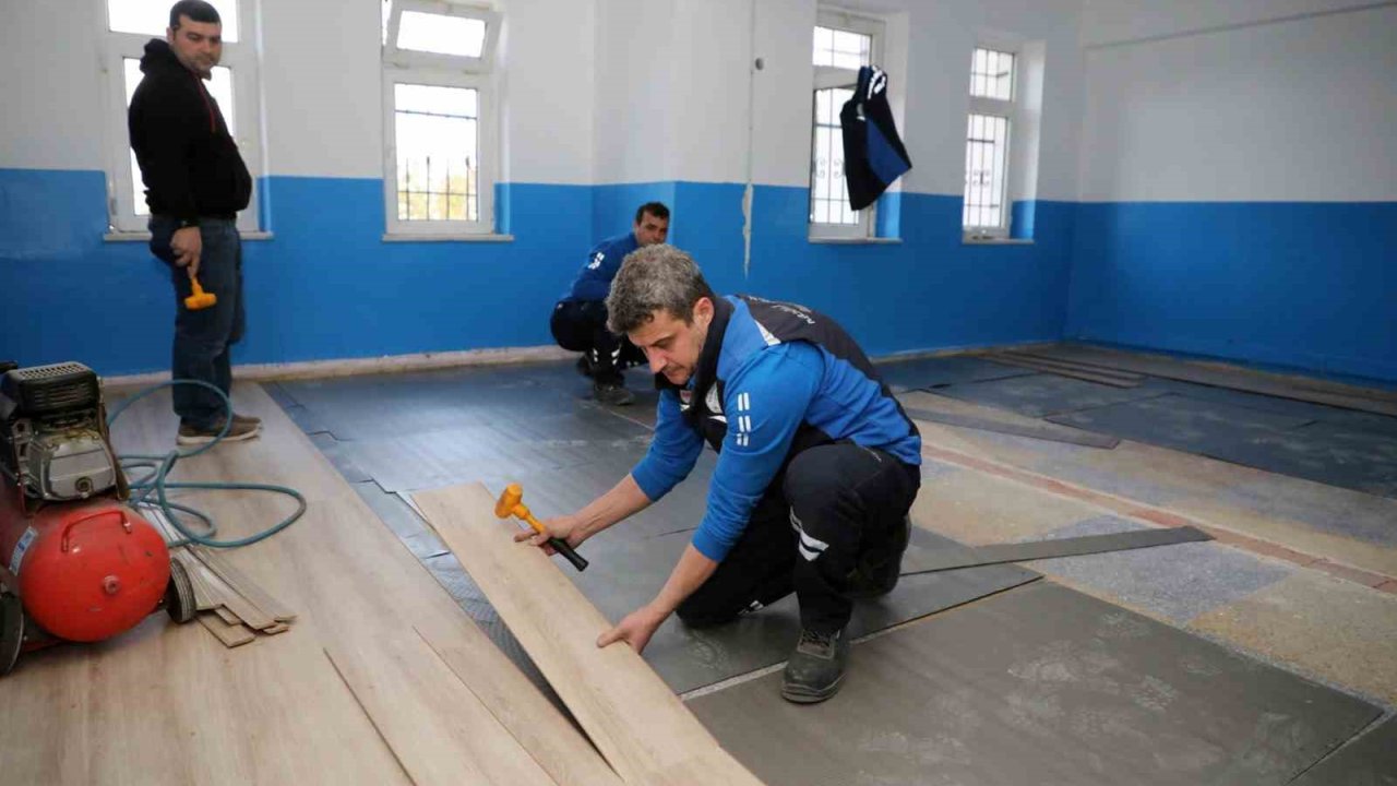 Büyükşehir’den okullara destek