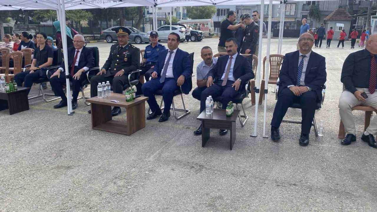 Alaşehir’de İlköğretim Haftası kutlandı