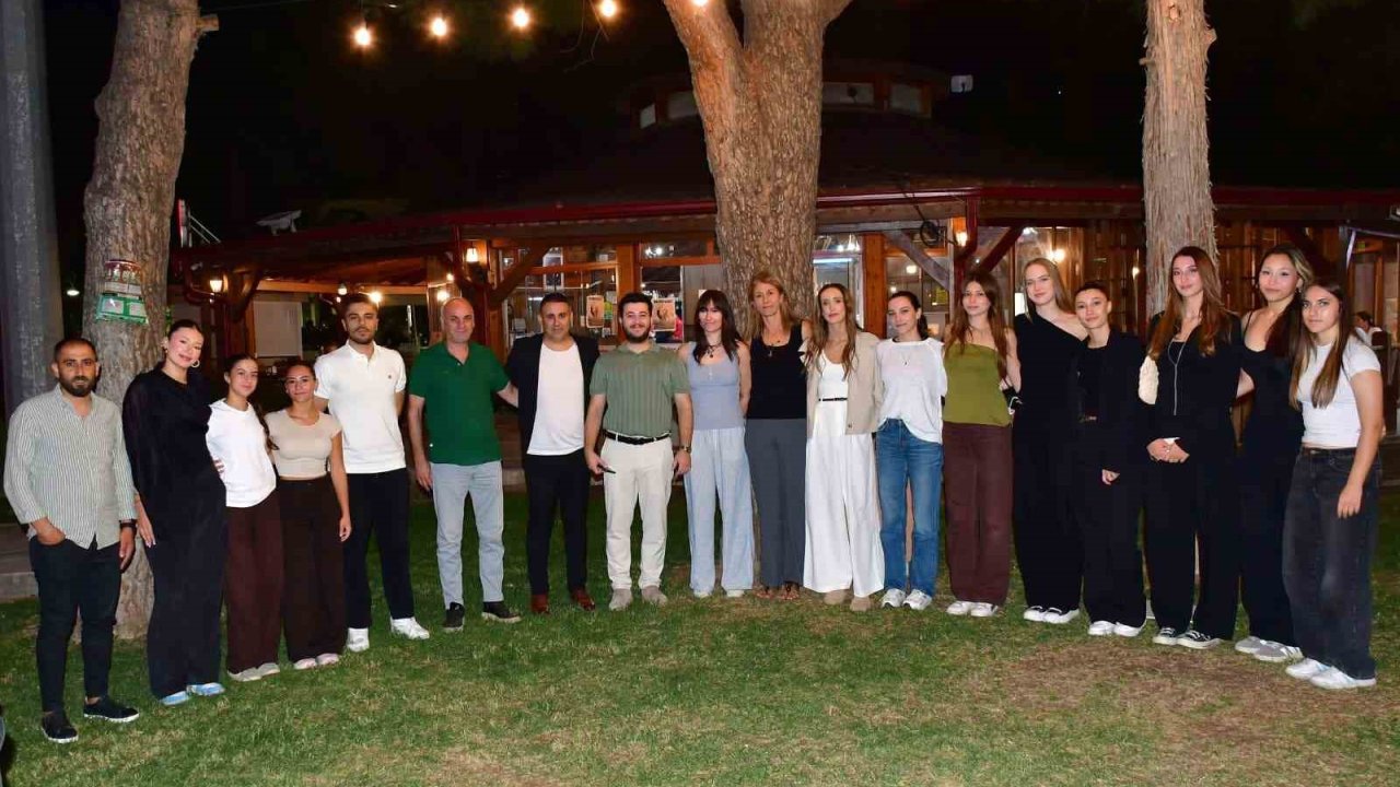 Yunusemre Belediyespor’un sultanları üst sıraları hedefliyor