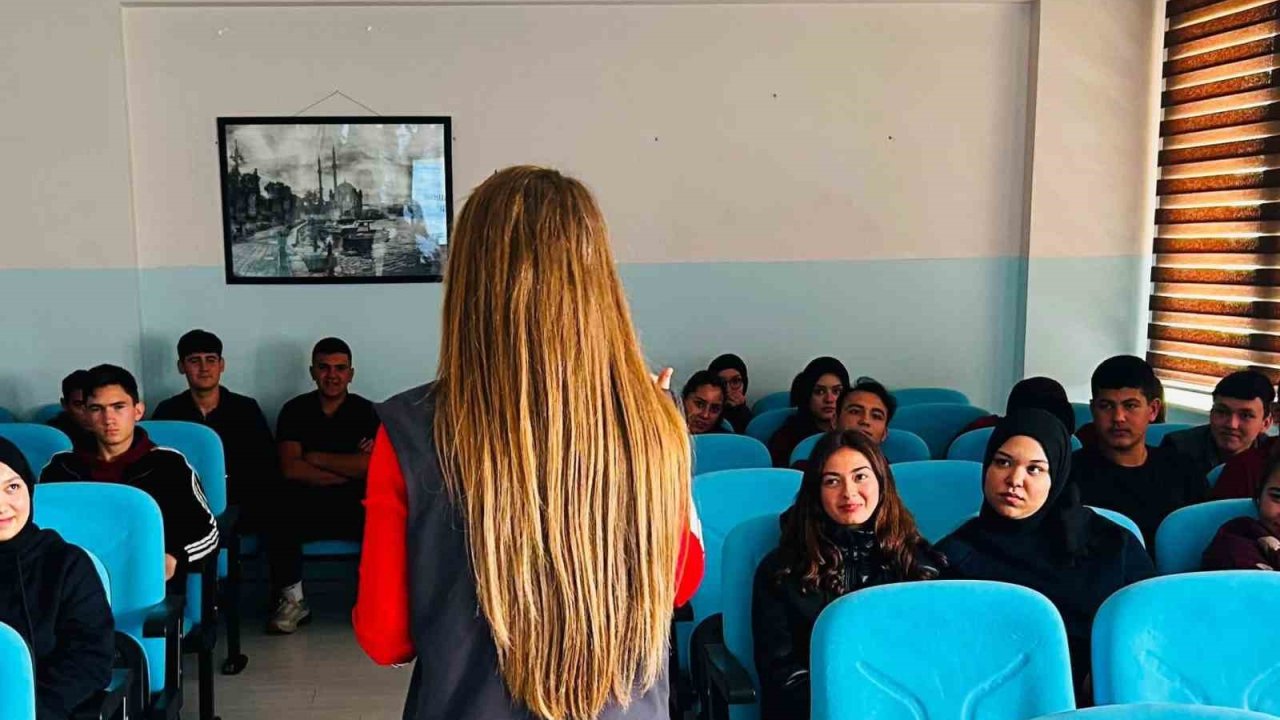 Kütahya’da lise öğrencilerine siber güvenlik eğitimi