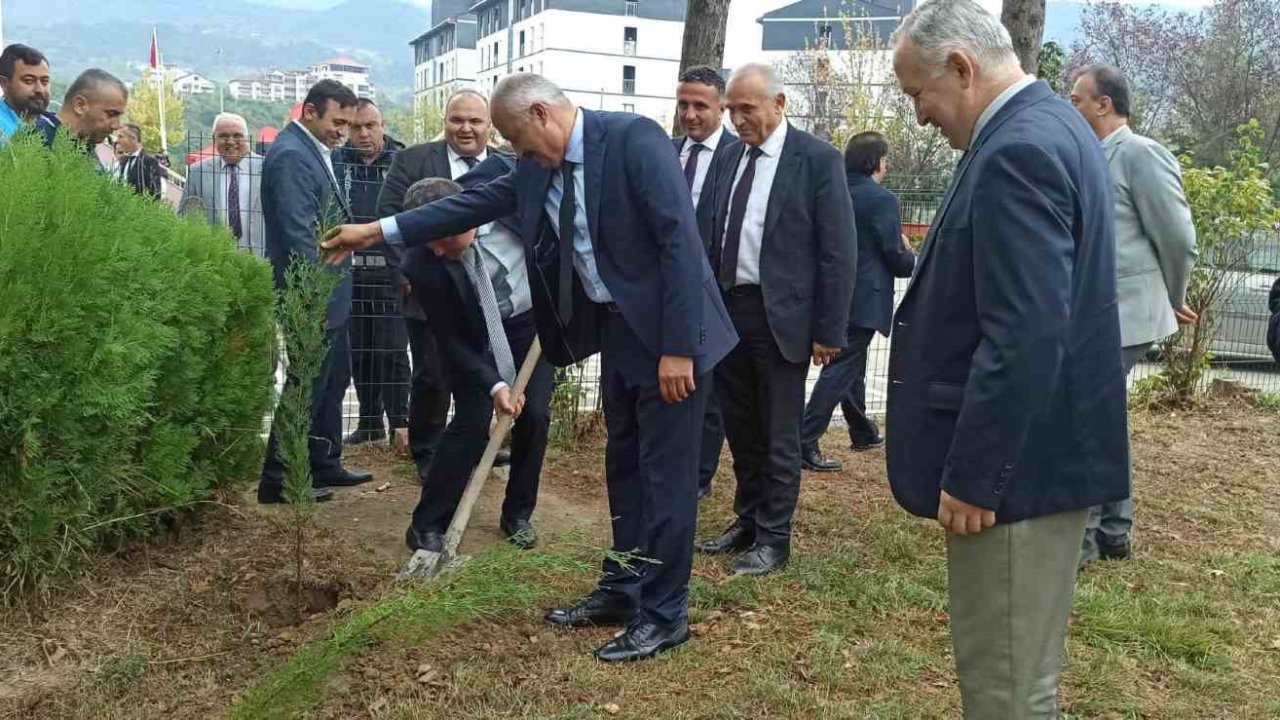 Devrek’te İlköğretim haftası kutlama programı
