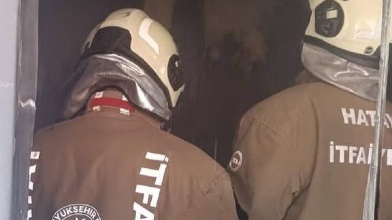 Antakya’da konteyner yangını kısa sürede söndürüldü