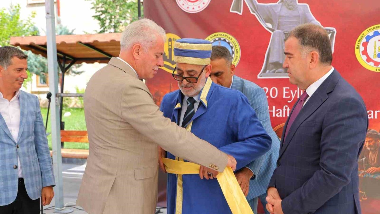 Bayburt’ta yılın Ahisi Metin Özyurt seçildi