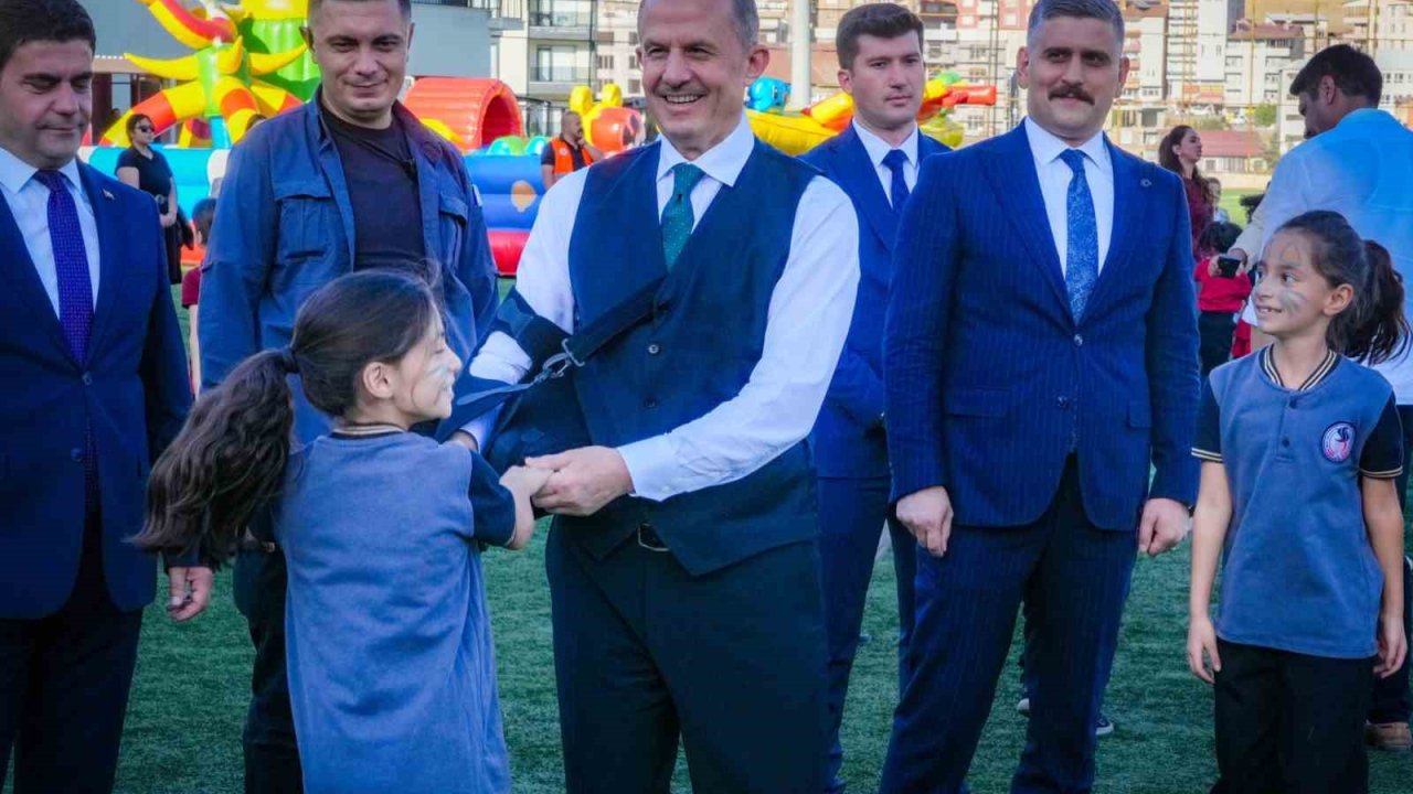Hakkâri’de 3. Çocuk Oyun Şenliği düzenlendi