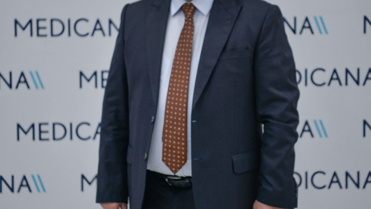 Dr. Özcan Akan: "Güvenli bakım, sağlıkta en temel önceliğimizdir"