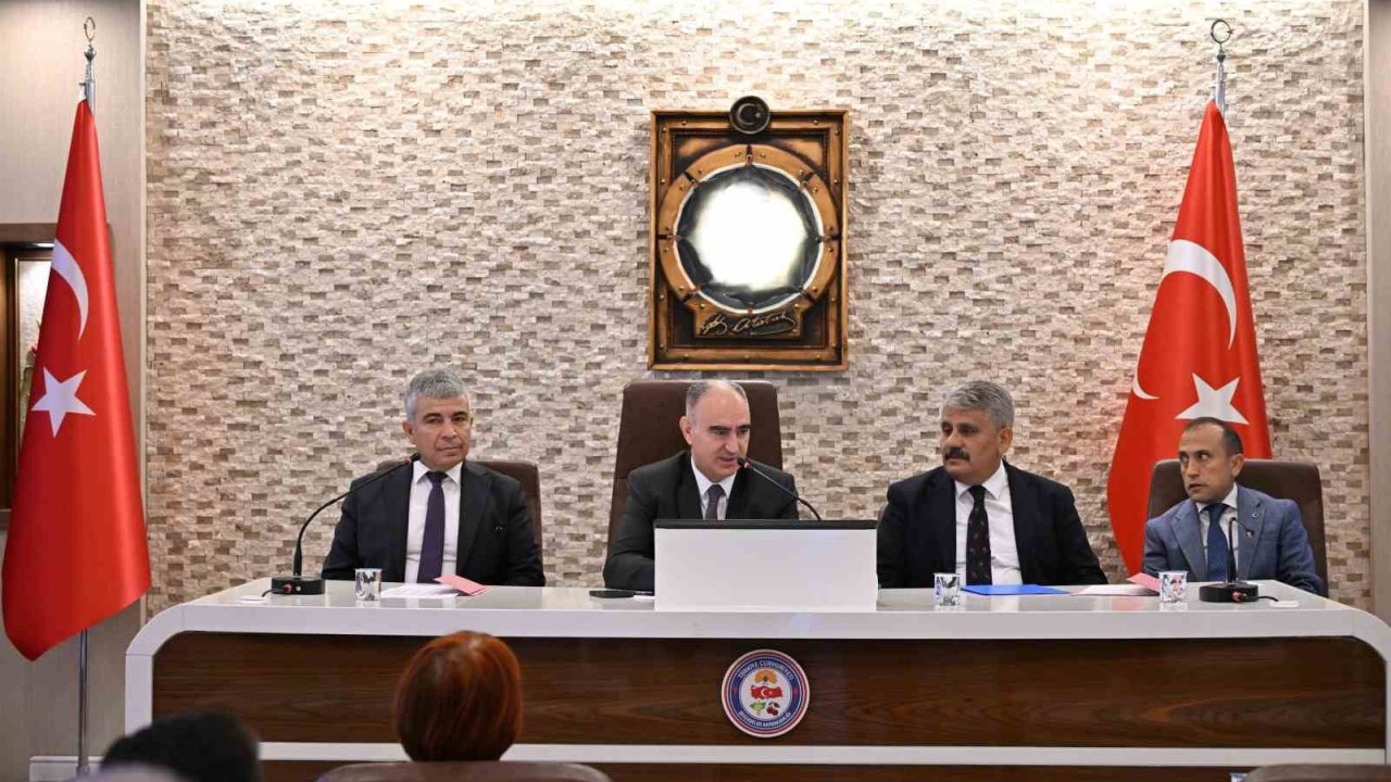 Manisa’da sahipsiz hayvanlara yönelik çalışmalar değerlendirildi