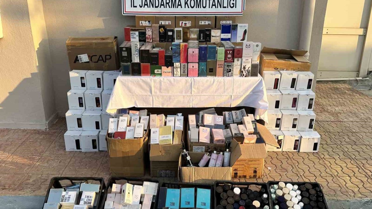 Kuşadası’nda 4 milyon TL değerinde kaçak kozmetik ürün ele geçirildi