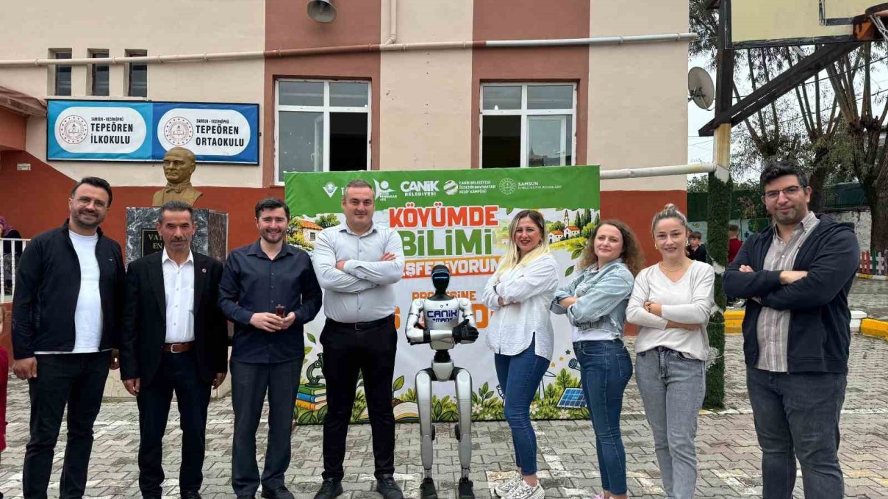 İnsansı robot CANİKMAN, kırsal mahalle okulunda