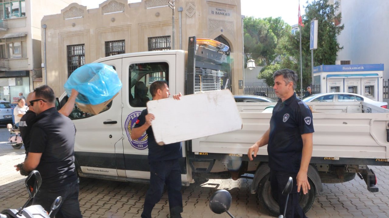 Edremit’te kaldırım işgallerine zabıta denetimi