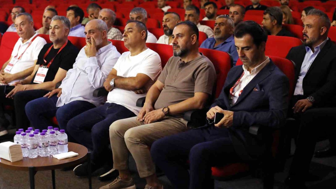Antalyaspor A.Ş.’de yeni yönetim kurulu göreve geldi