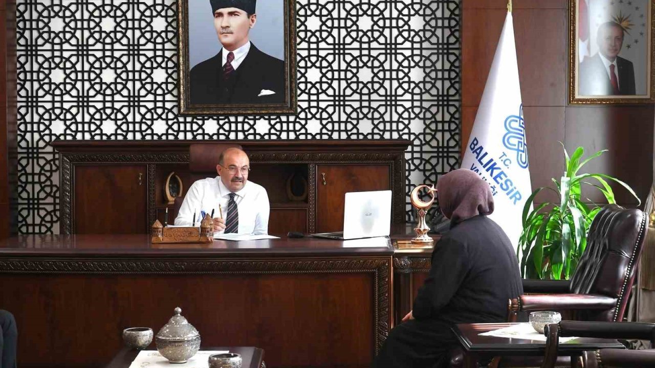 Vali Ustaoğlu vatandaşların taleplerini dinledi