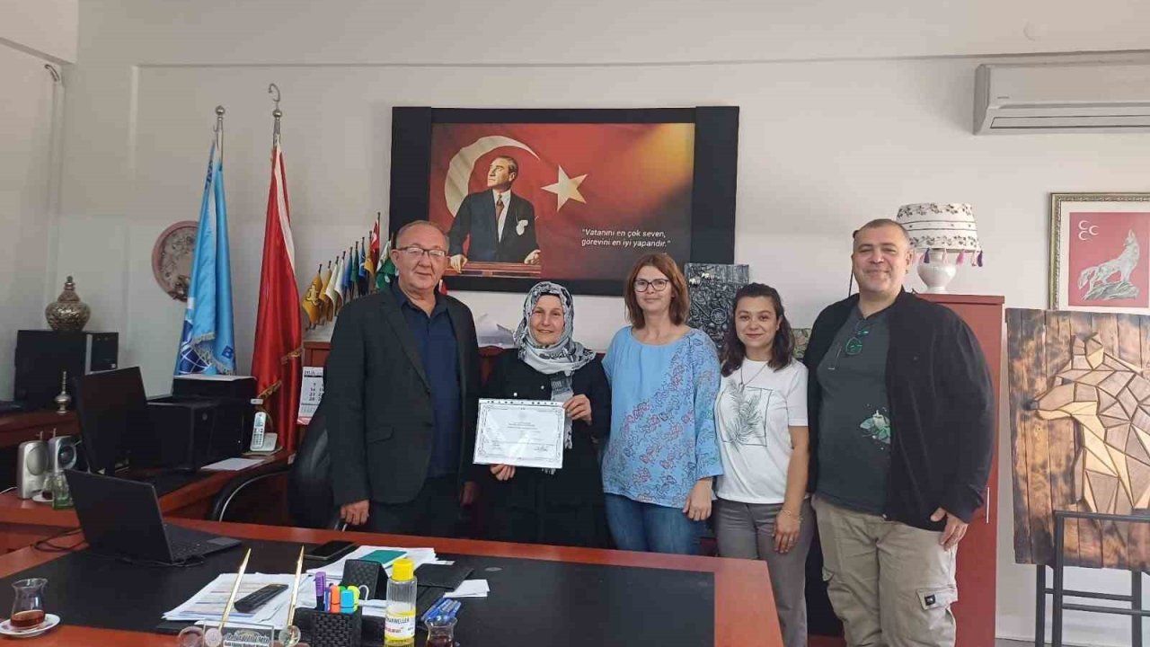Bandırma’da azim ve kararlılıkla gelen başarı 7 ayda okuma yazma öğrendi