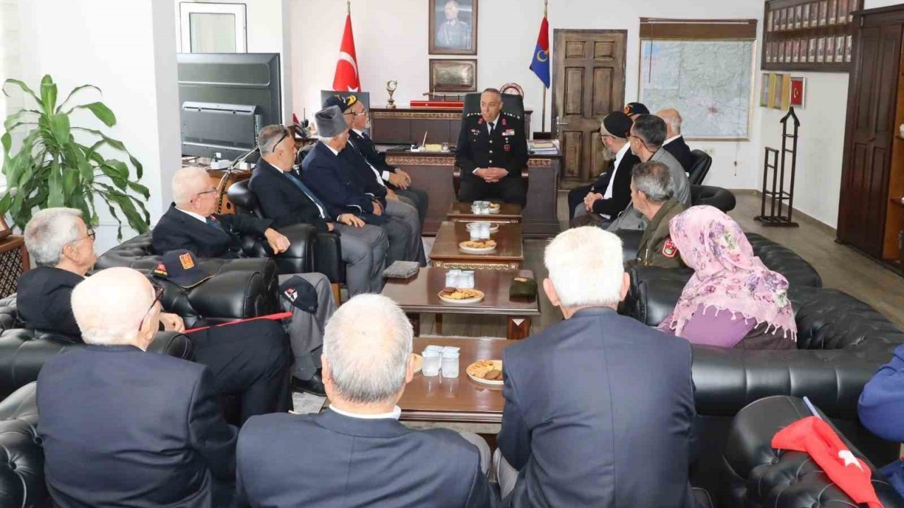 Gaziler Günü’nde kahraman gaziler jandarmada misafir edildi