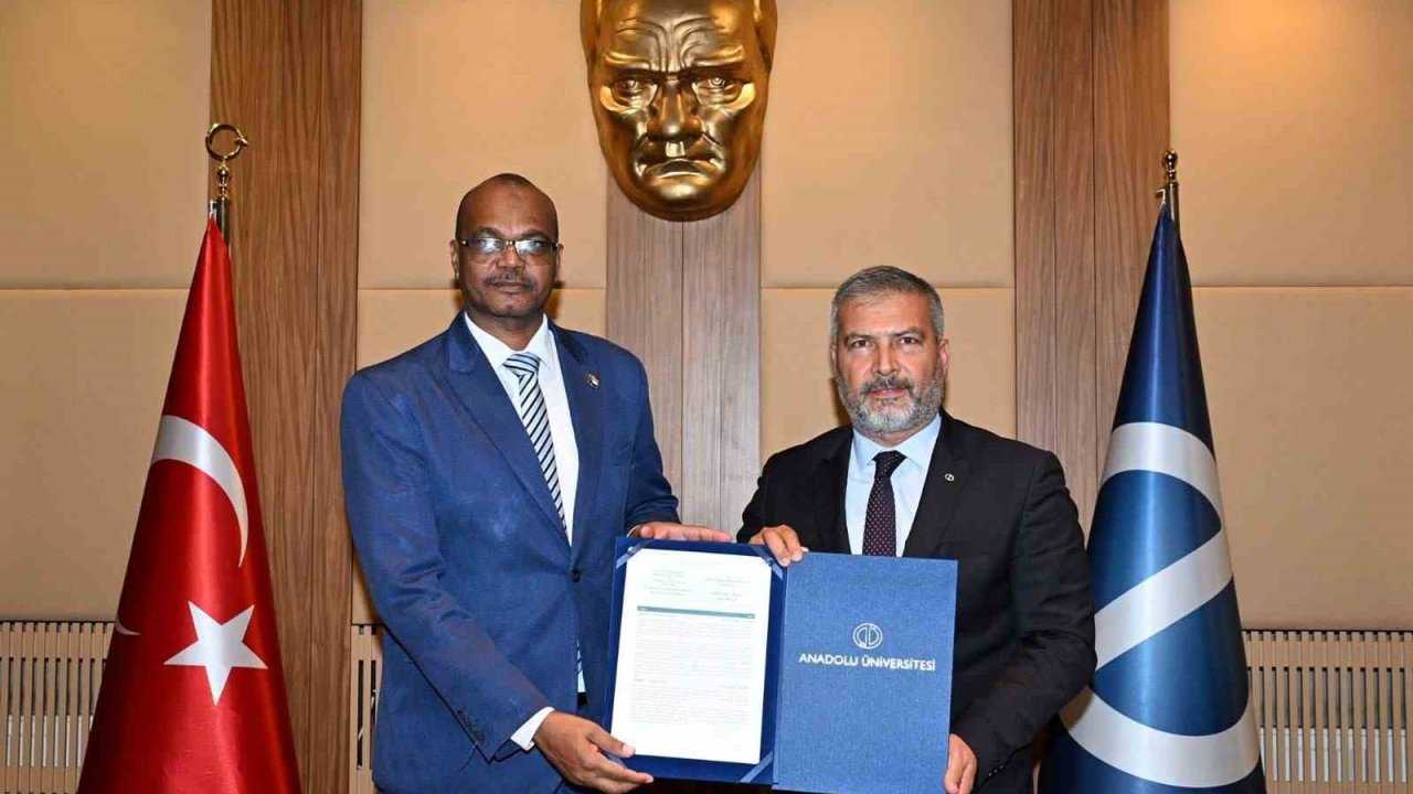 Anadolu Üniversitesi ve Sudan Cumhuriyeti eğitim alanında iş birliğine imza attı