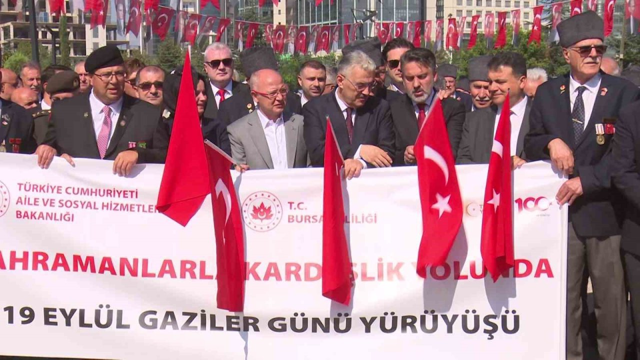 Bursa’da 19 Eylül Gaziler Günü’nde şehitler ve gaziler anıldı