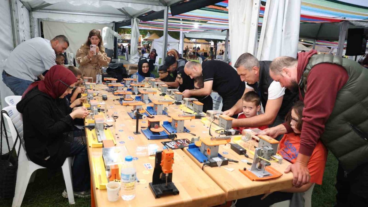 Festivalde çocuklar hem eğlendi hem spor yaptı