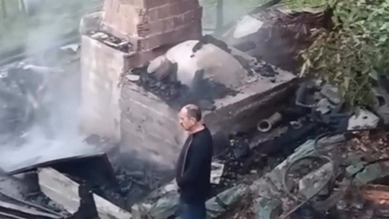 Köy fırınında çıkan yangını itfaiye söndürdü