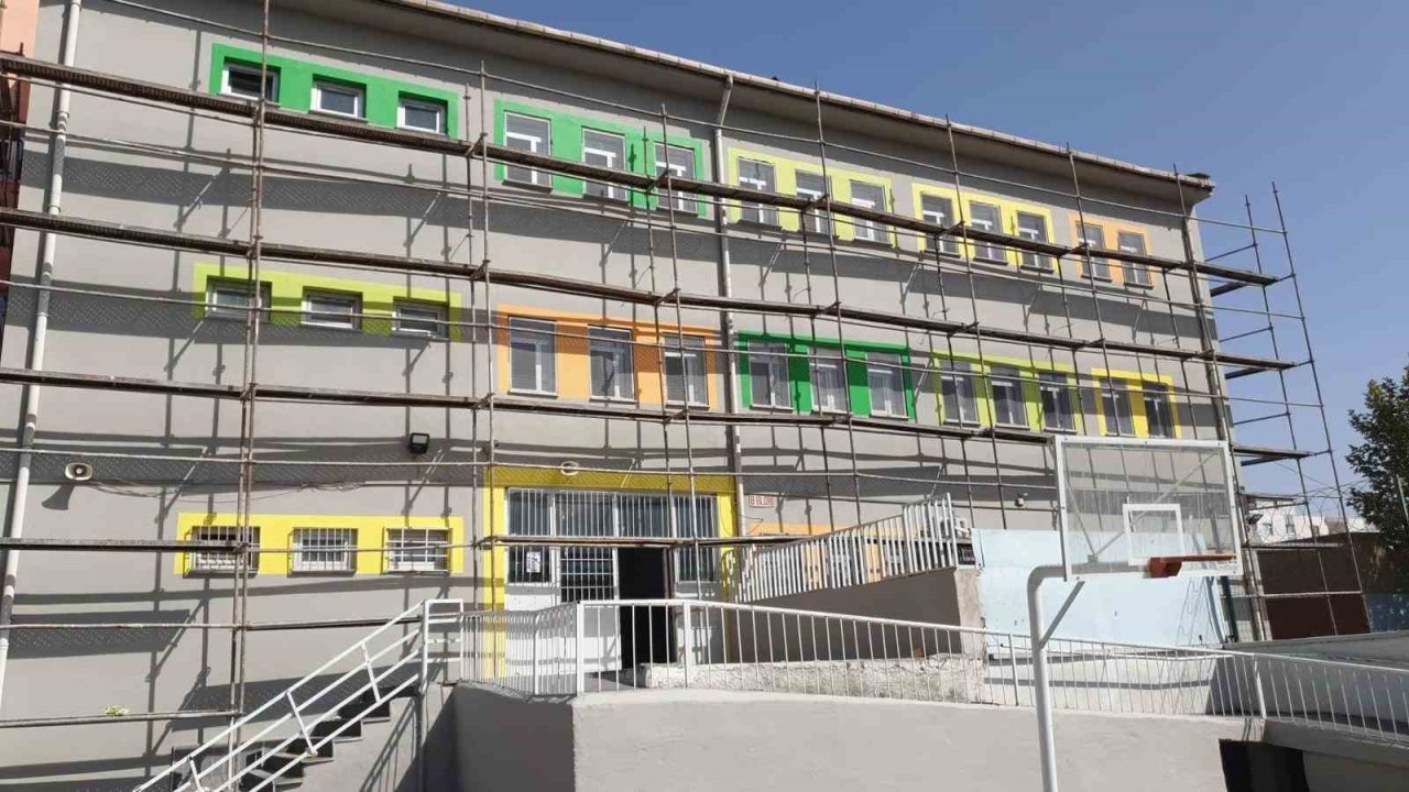 Hayırsever işadamından eğitime destek
