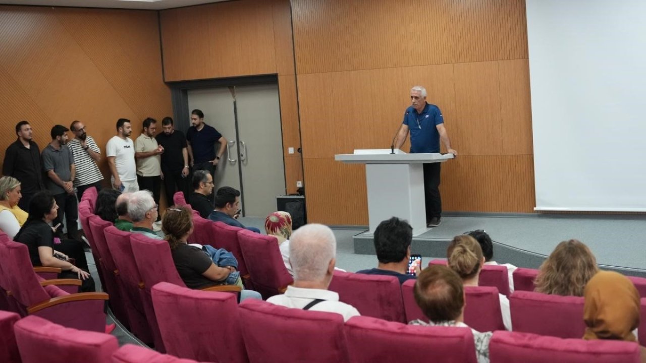 İnönü Üniversitesi’nde akademisyenlere dijital podyum eğitimi