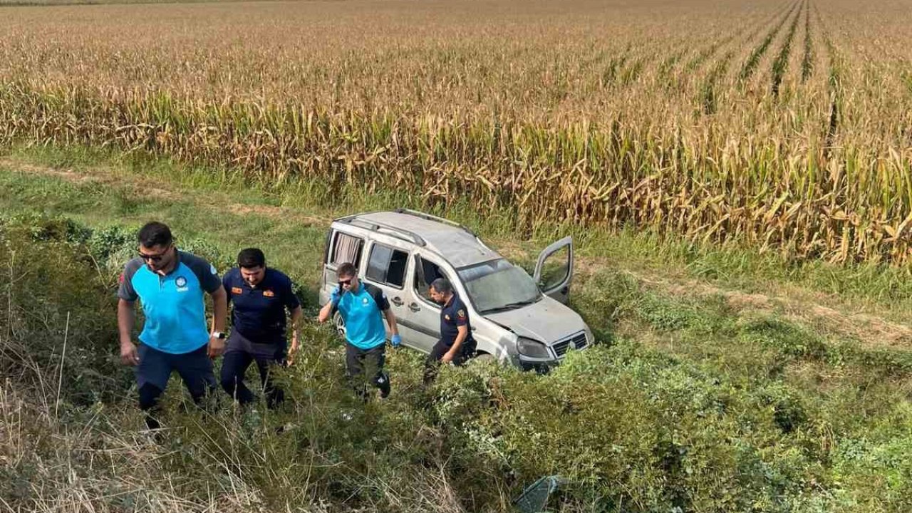 Aydın’da tarlaya uçan araç sabah fark edildi, içinden kimse çıkmadı