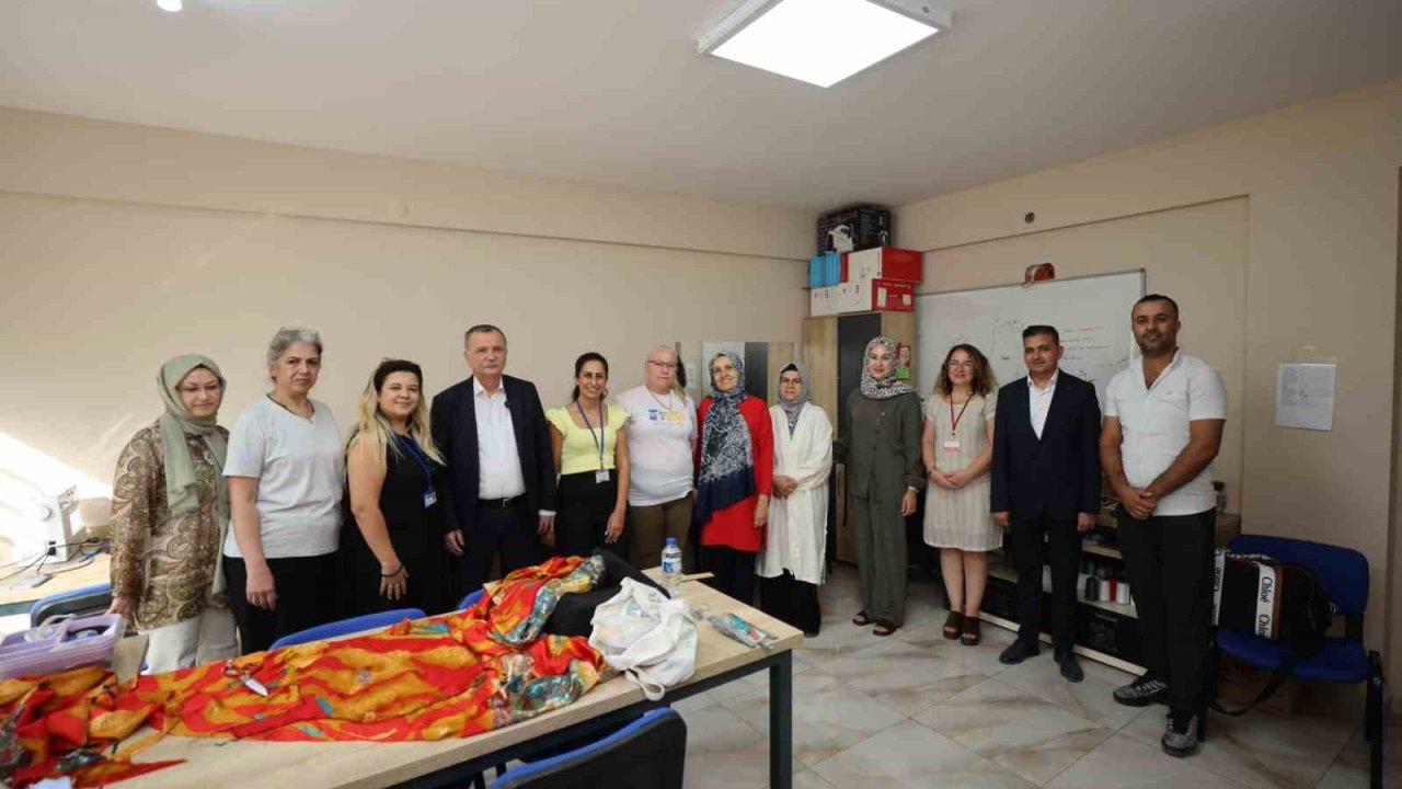 Başkan Balaban’dan kadın dayanışma ve eğitim merkezlerine ziyaret