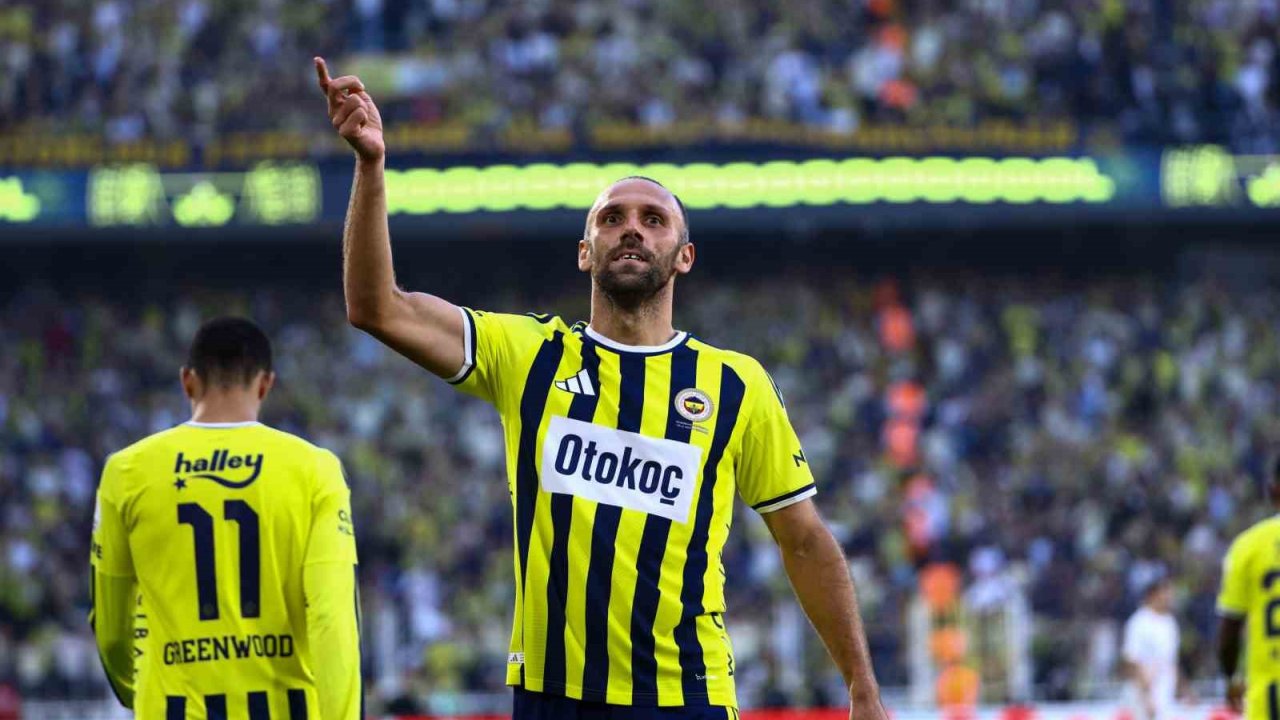 Vedat Muriqi 4 gol attı