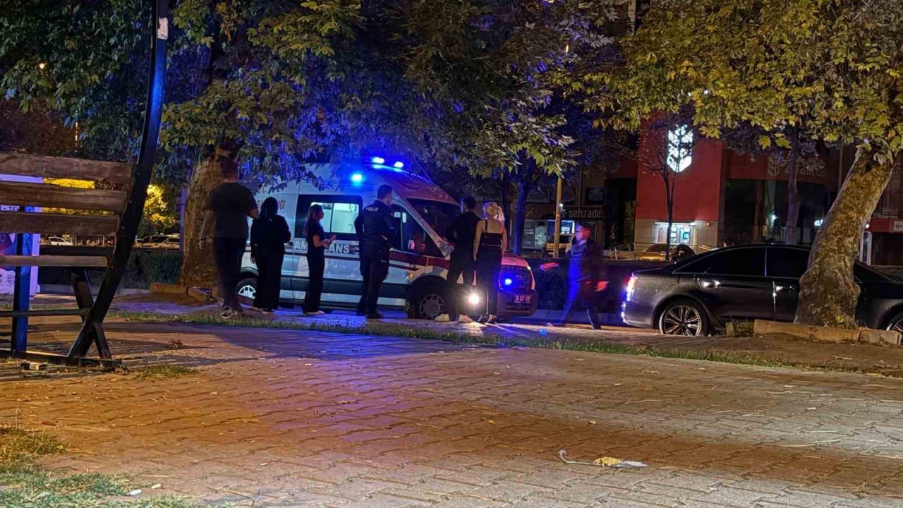 Trafikte ‘yan bakma’ kavgasında kan aktı: 1 yaralı