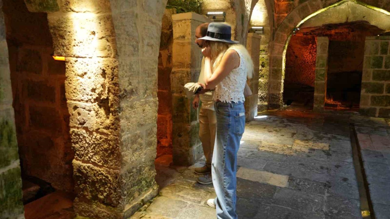 Gaziantep’teki tarihi kasteller ziyaretçilerin ilgi odağı oldu