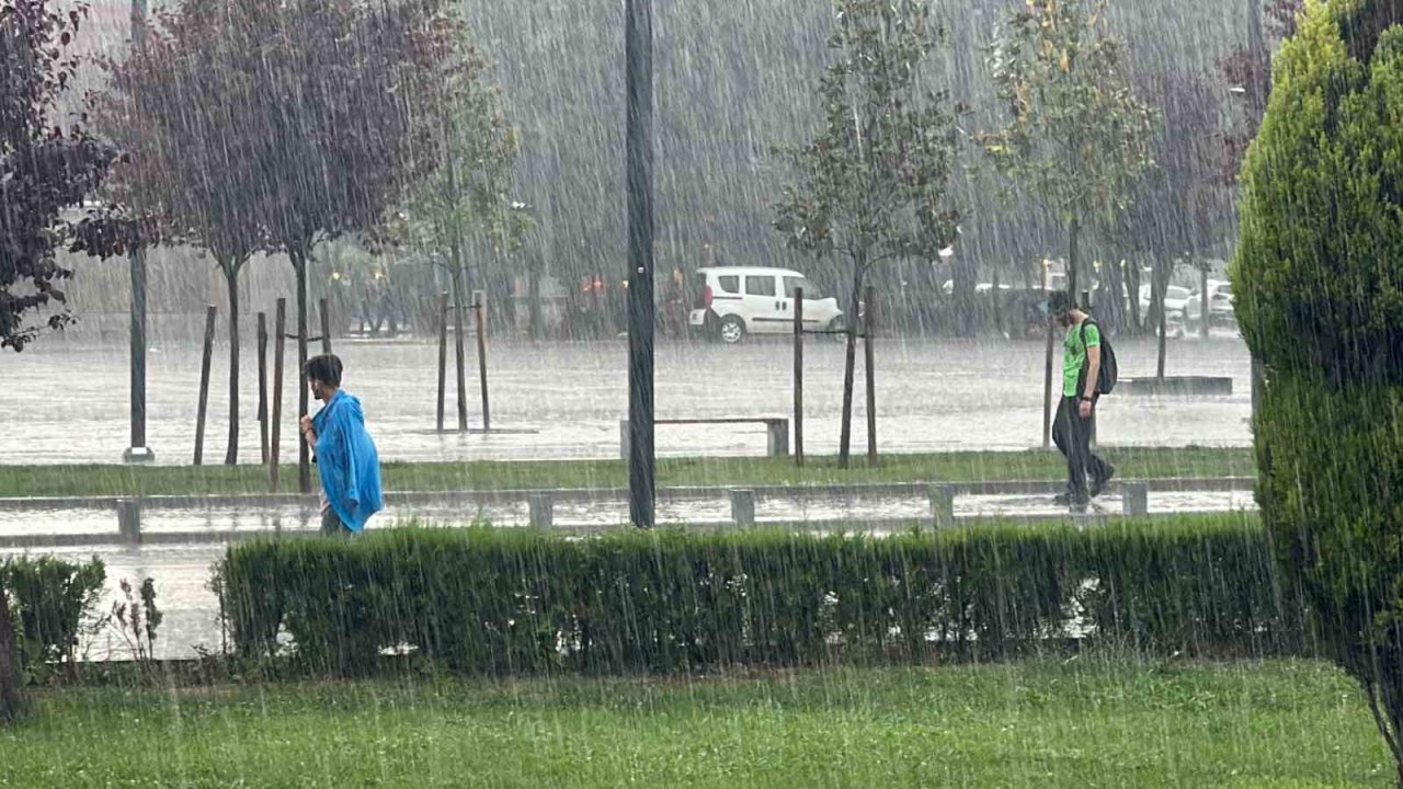 Düzce ve Zonguldak için kuvvetli yağış uyarısı