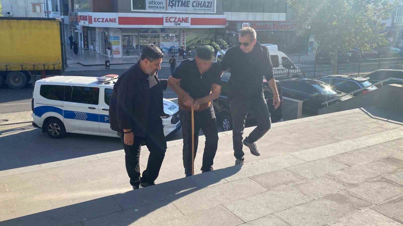 Eşini öldüren 78 yaşındaki Ünlü, hakim karşısında